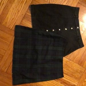 A set of 2 skirts